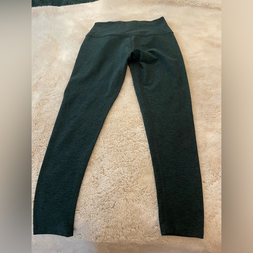 010 - Beyond Yoga - Space Dye Forrest Green 28” NWOT